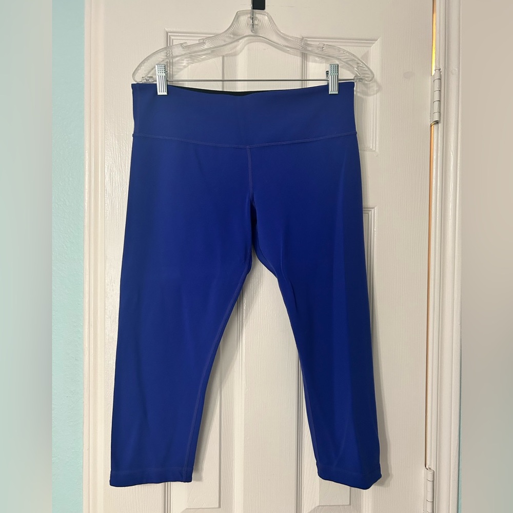 Lululemon Royal Blue Crop workout leggings